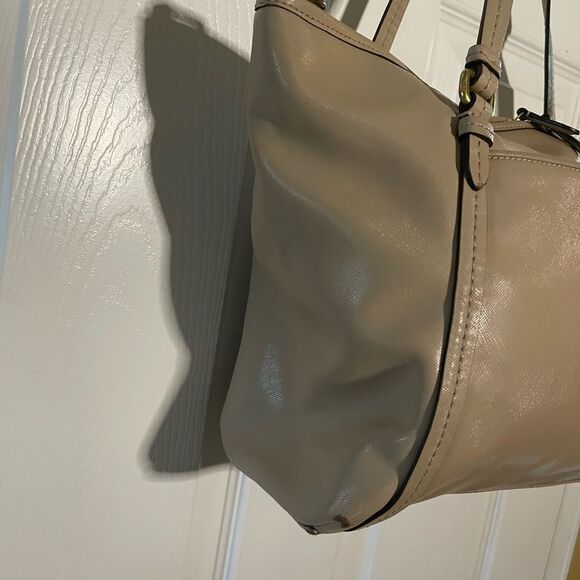 Coach F25667  Peyton Crossgrain Leather sand large Tote bag  gold tone hardwares - Picture 4 of 14